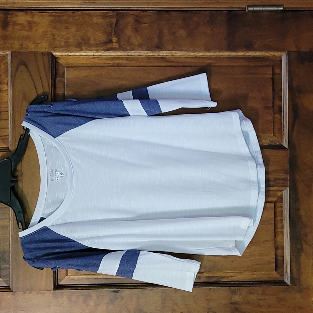Sporty tee